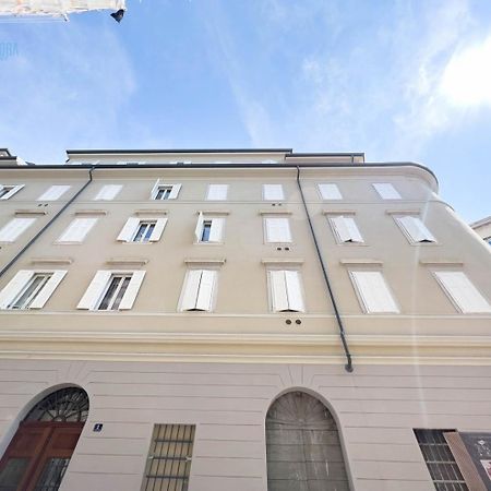 Slataper 9 Tirabora Short Rent Lejlighed Trieste Eksteriør billede